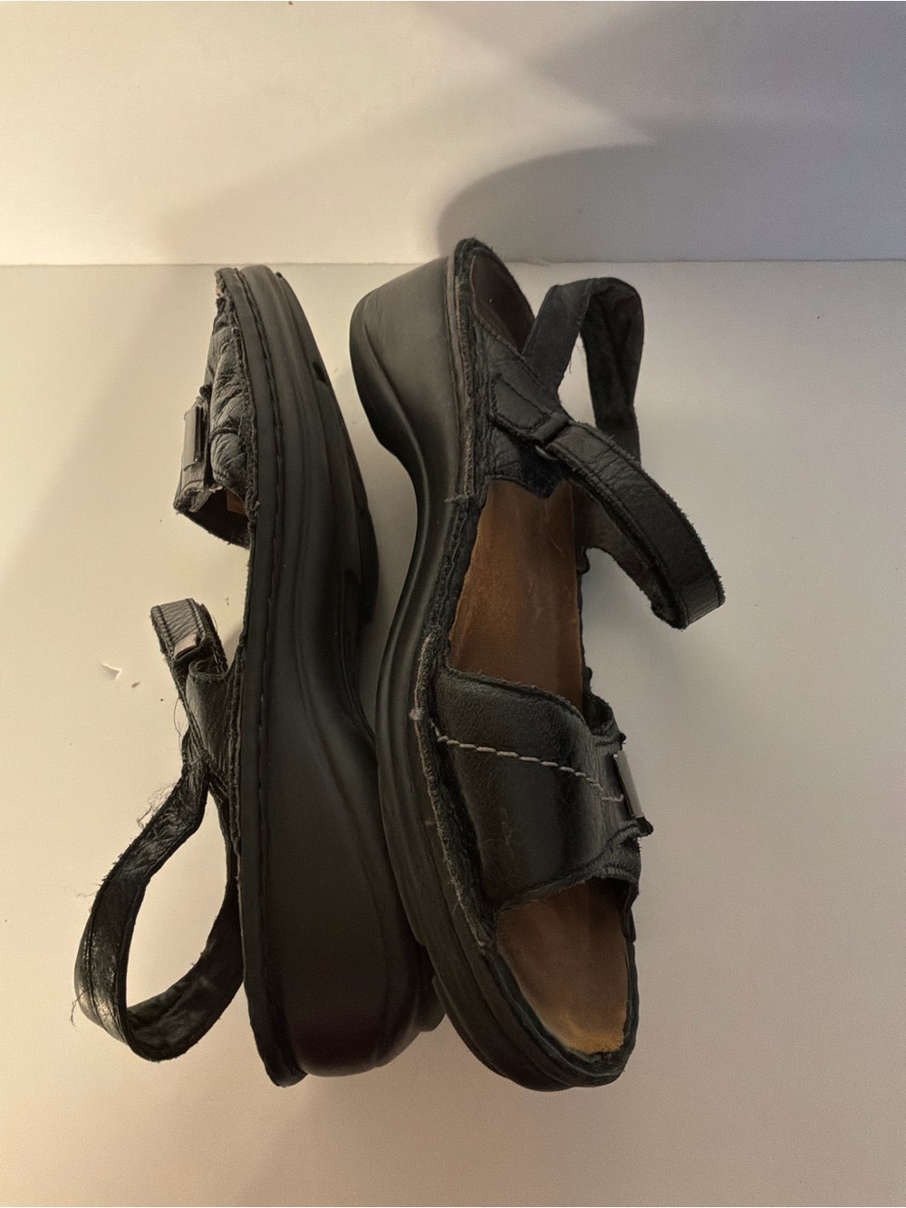 NAOT..Leather Sandals - Picture 4 of 10